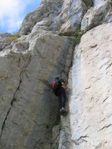 Xtrallusion photo library of independent, self-guided walking and sightseeing holidays in Italy. Pictures, images, photos and photographs taken along the way of this 1-day walking itinerary, to give you a visual impression of the day's walk.